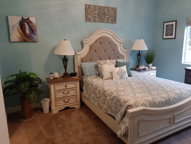 Foto del edificio - 740 Diamond Glen Cir