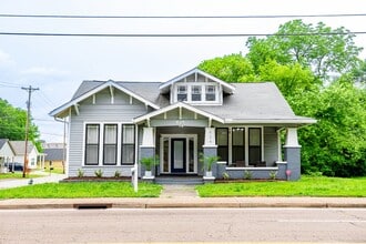 Building Photo - 624 N Highland Ave