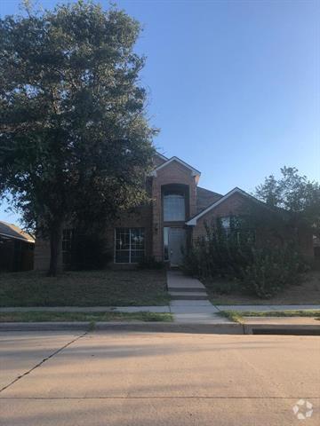 Building Photo - 3713 Skyline Dr