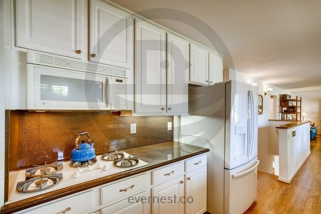 Foto del edificio - 4-Bed/3-Bath Home/Available Soon!