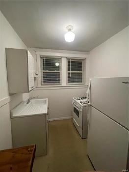 Foto del edificio - Large 1 Bed unit close to parks, great arc...