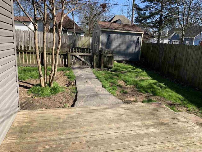 Foto del edificio - 303 Rosetta St