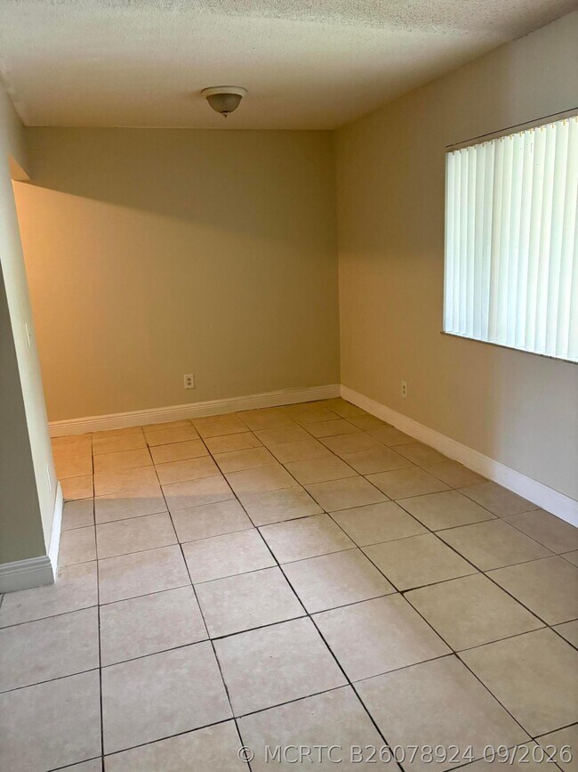 Foto del edificio - 318 Meadows Cir