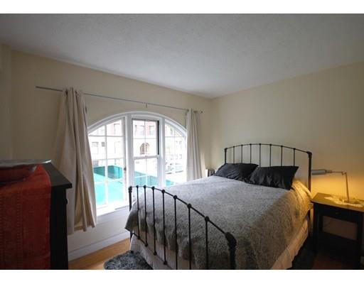 Foto del edificio - 532 Beacon St