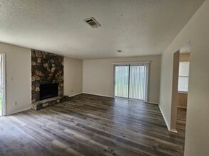 Building Photo - 410 Deborah Ln
