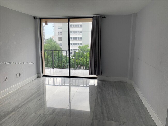 Foto del edificio - 16751 NE 9th Ave