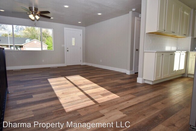 Building Photo - 5 br, 3 bath House - 997 N 350 E