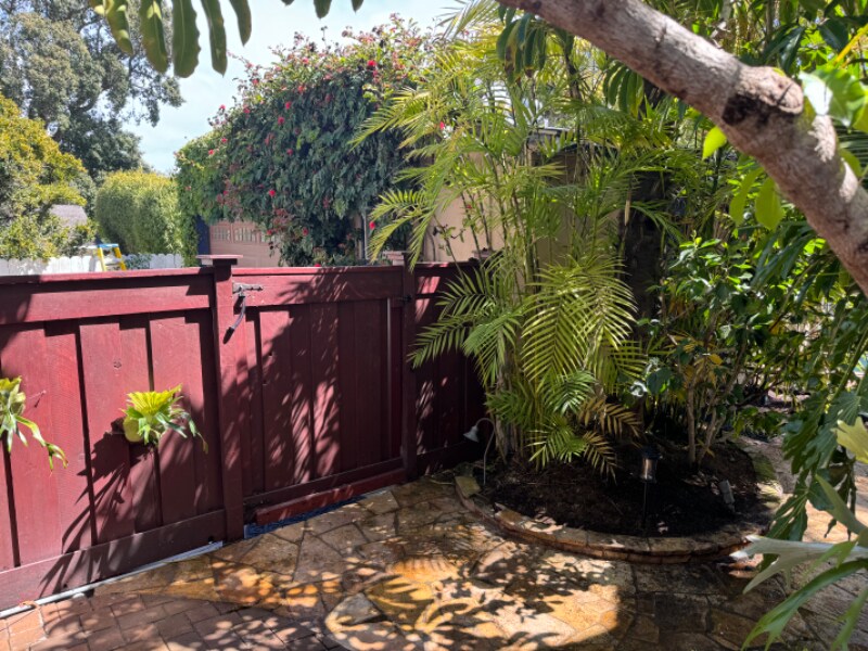 Primary Photo - 327 San Fernando St