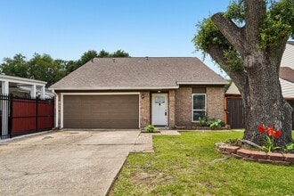 Building Photo - 9721 Debbie Ln