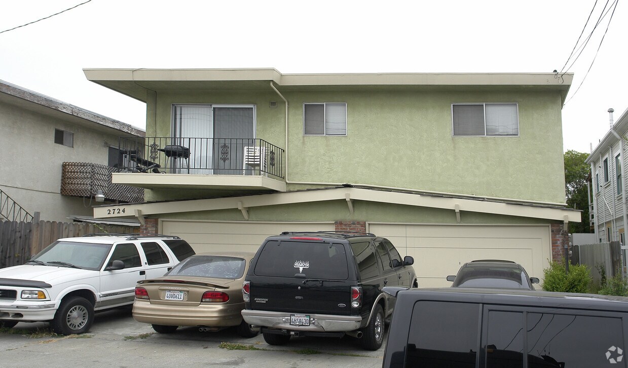 Building Photo - 2724 Octavia St