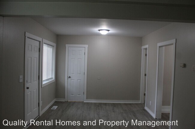 Foto del edificio - 2 br, 1 bath House - 2136 E Bristol Rd