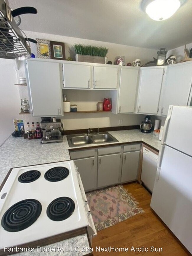 Building Photo - 2 br, 1 bath House - 675 Nautilus Drive