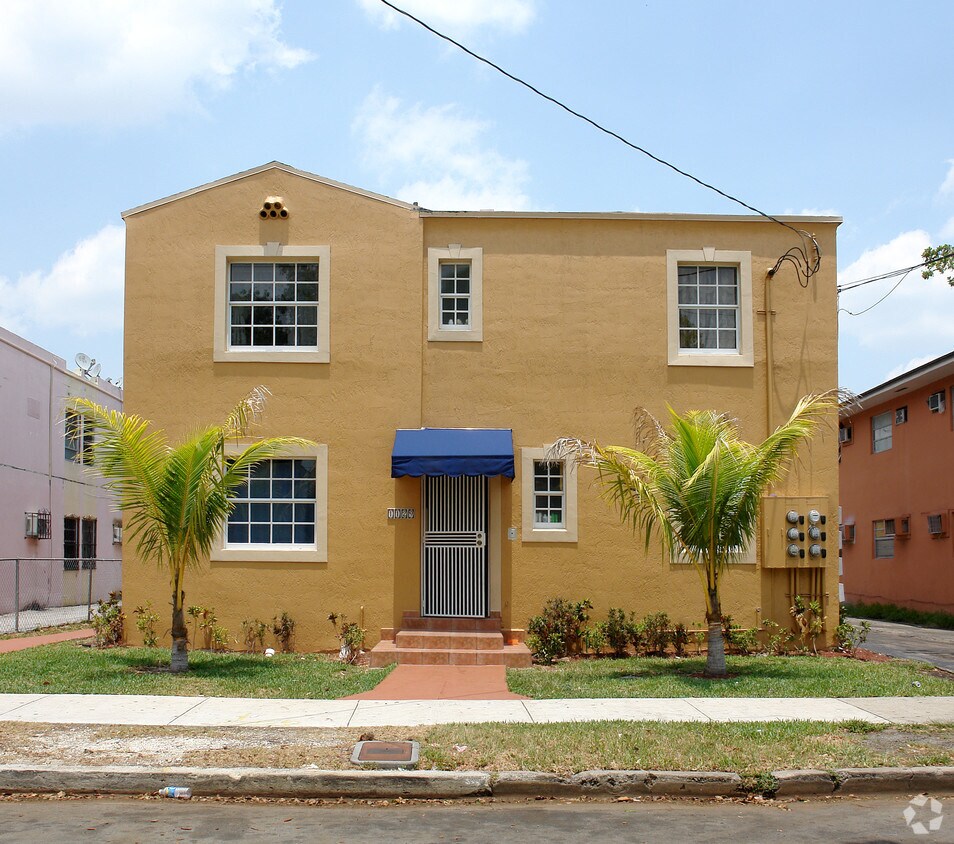 Primary Photo - 1129 NW 4th St