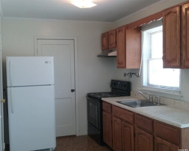 Foto del edificio - 1331 Manor Ln