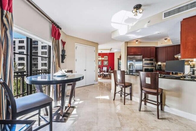 Foto del edificio - 2401 N Ocean Blvd