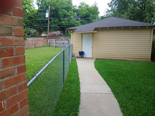 Foto del edificio - 3728 Seguin Dr