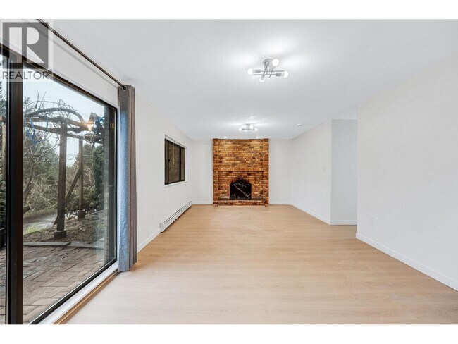 Photo du bâtiment - 3507 St Andrews Ave