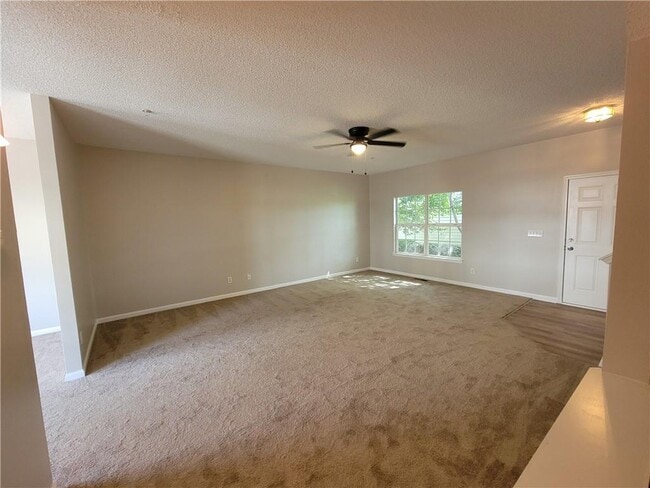 Foto del edificio - 605 Market Pl Ln