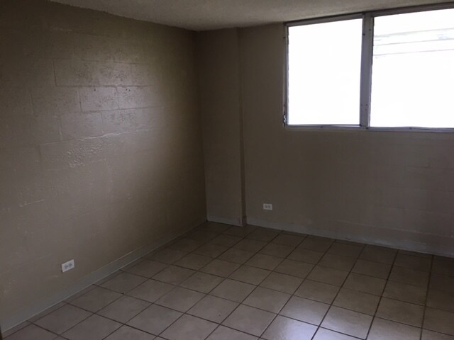 Foto del edificio - 85-175-175 Farrington Hwy
