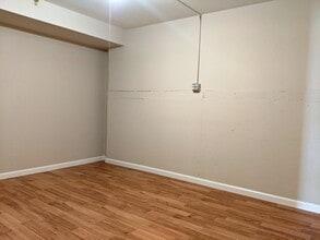 Building Photo - 168 Gillette Pl