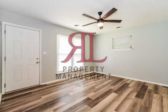 Foto del edificio - 1662 Hillcrest Ave