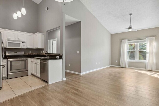Foto del edificio - Coastal Comfort in Fernandina Beach – 2BR/...