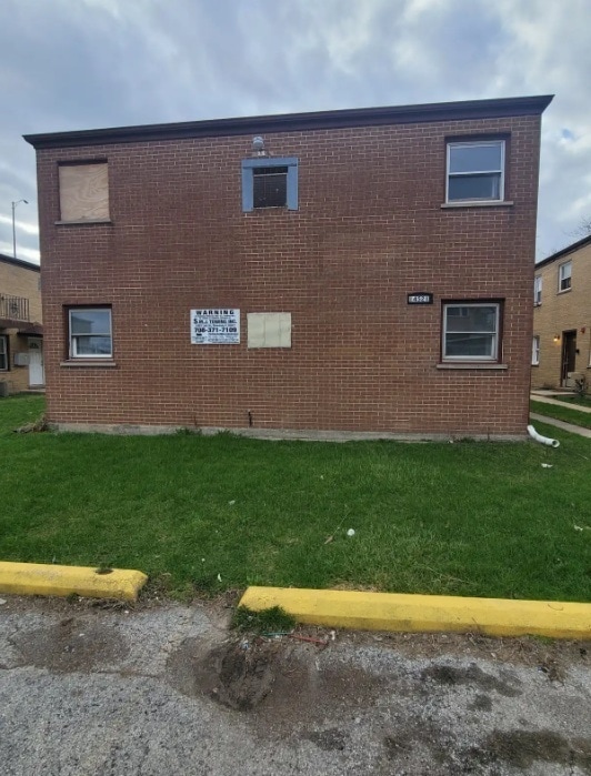 Building Photo - 14521 Richmond Ave