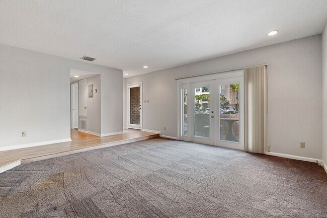 Foto del edificio - Audubon Park 2/2 Corner Unit Villa with La...