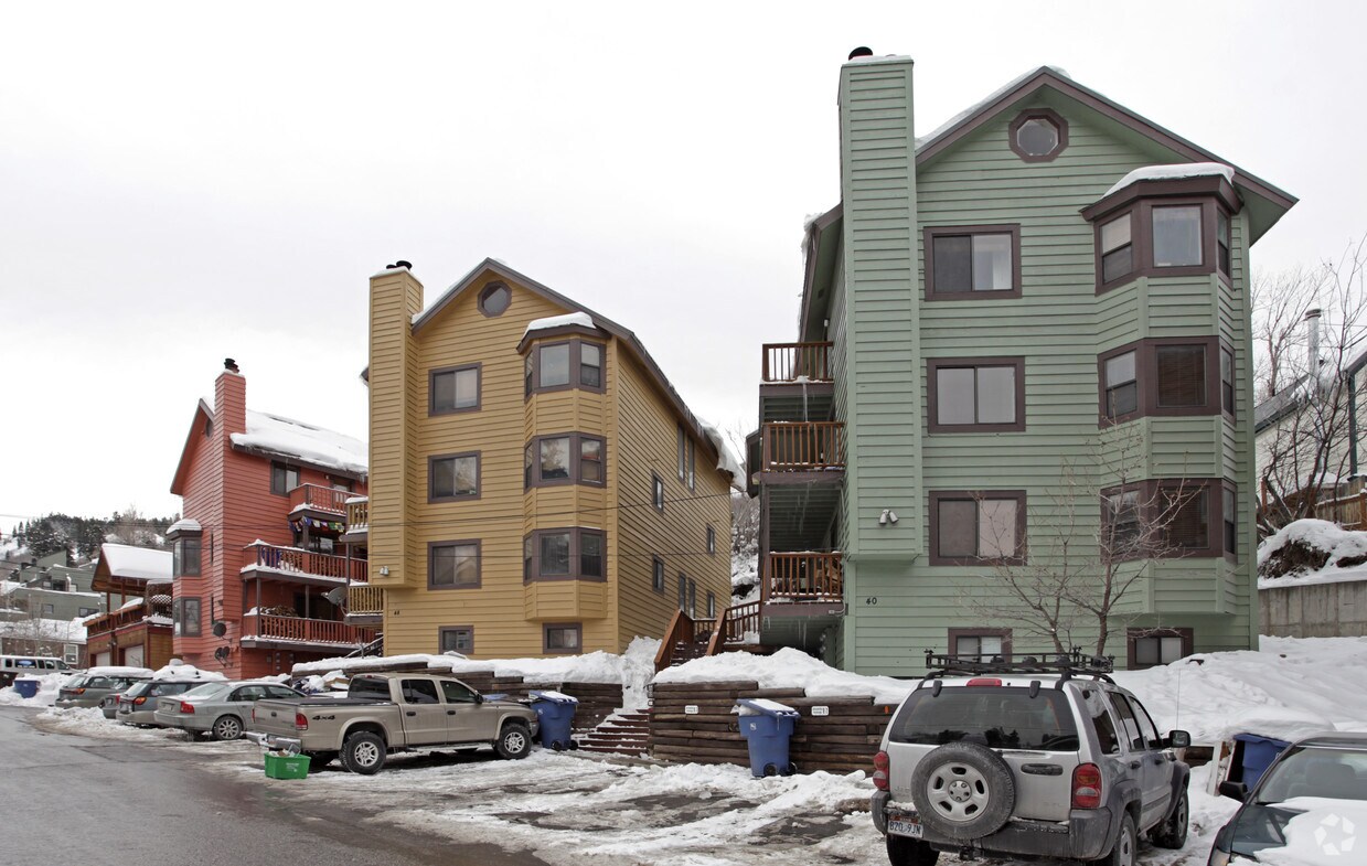Primary Photo - Empire Canyon Condominiums