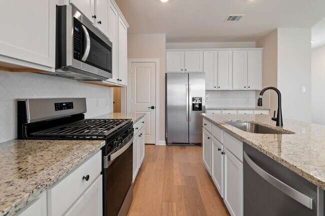 Building Photo - 1035 Rosewood Trl