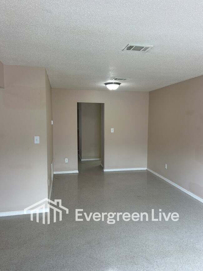 Foto del edificio - 50 Callan Ct