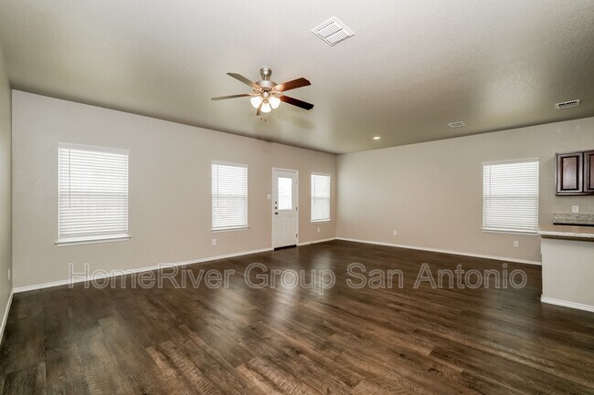 Foto del edificio - 246 Savage St