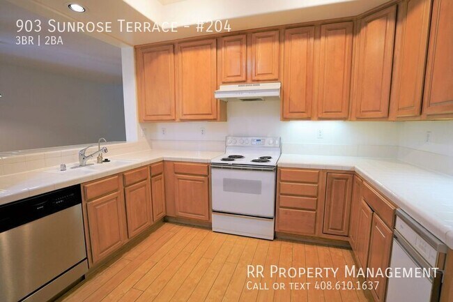 Foto del edificio - 903 Sunrose Terrace