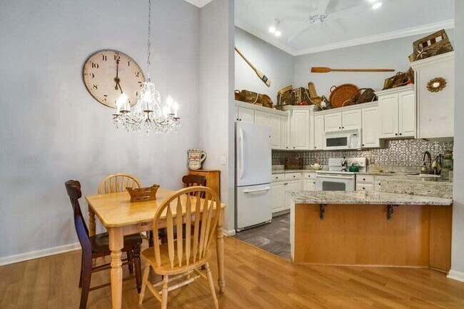 Foto del edificio - 6520 Chasewood Dr