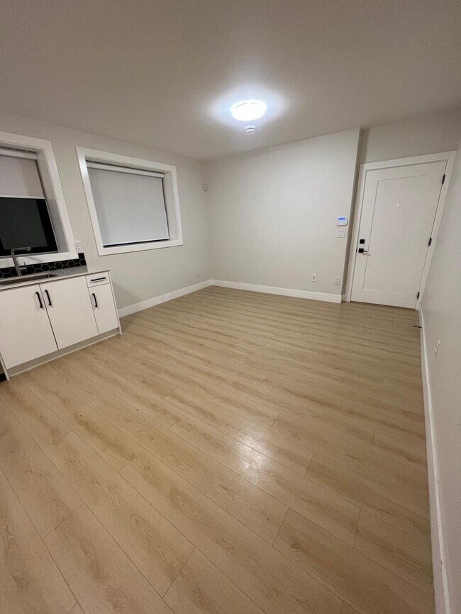 Photo du bâtiment - 10117-1172A 172A St