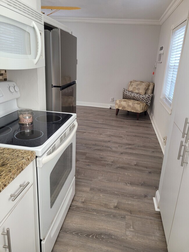 Foto del edificio - 400 SW 7th St