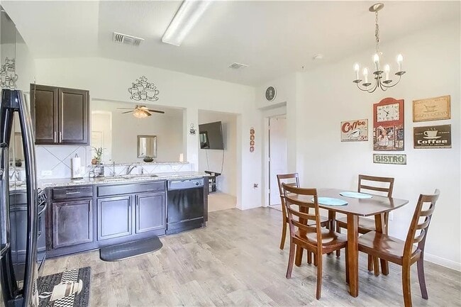 Foto del edificio - 13817 Sierra Wind Ln