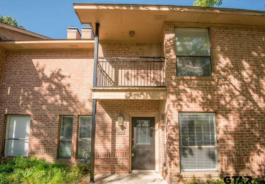 Foto principal - 5915 Hollytree Dr