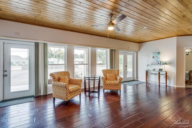 Foto del edificio - 11710 Gulf Beach Hwy