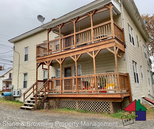 Building Photo - 138 Seminary St