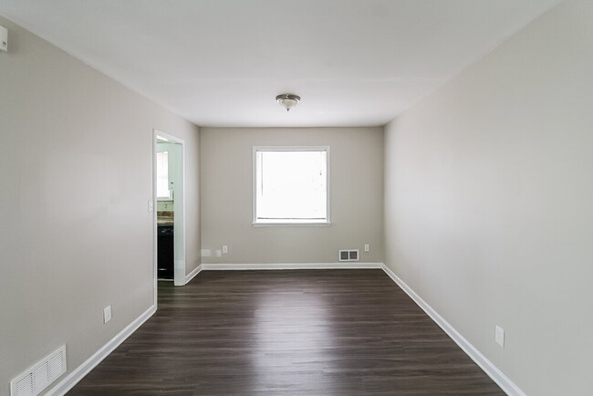 Foto del edificio - 2606 Northbrook Rd