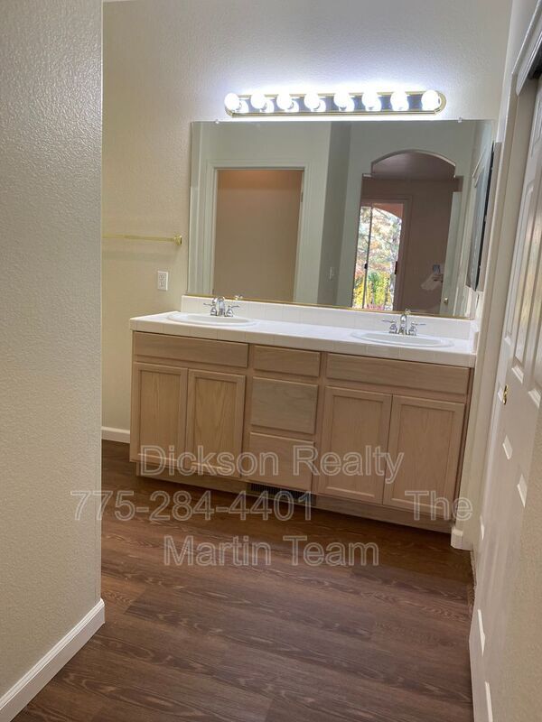Foto del edificio - 6280 Ingleston Dr
