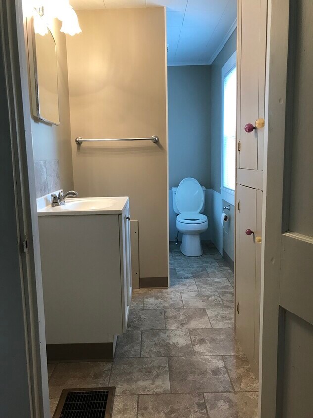 222 Sturges Ave, Mansfield, OH 44903 Townhome Rentals in Mansfield OH