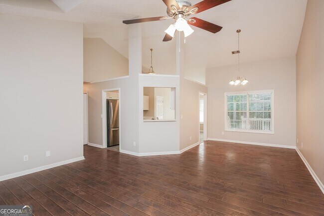 Foto del edificio - 525 Flintlock Dr