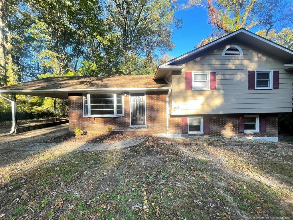 Foto principal - 1025 N Hill Rd