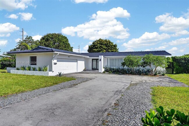 Foto del edificio - 8161 SW 104th St