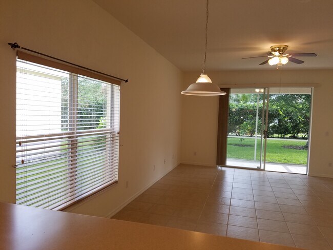 Habitación familiar - 13303 Hampton Park Ct