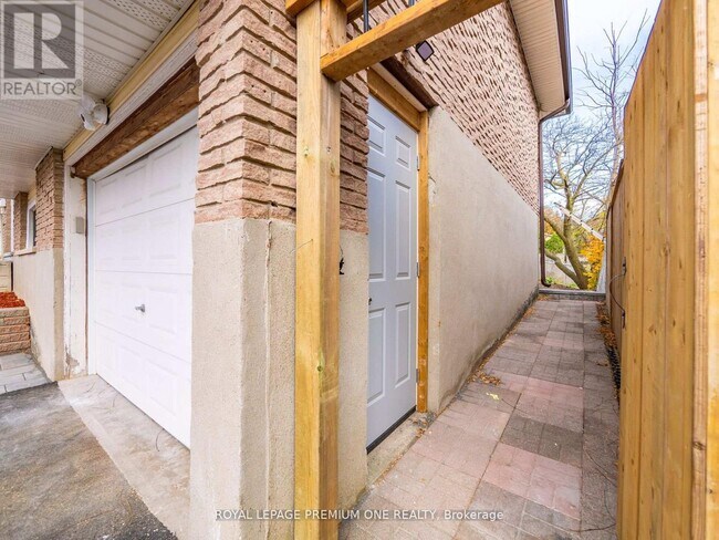 Photo du bâtiment - 935 Strasburg Rd