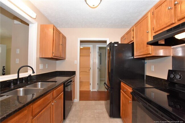 Foto del edificio - 1716 Wayside Rd
