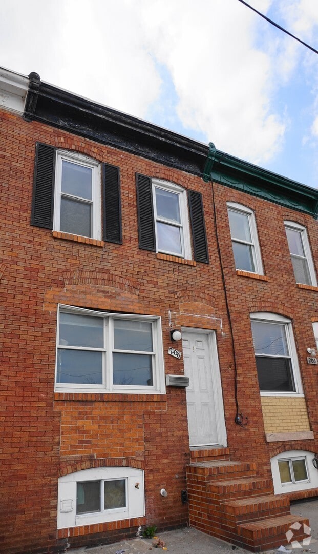 Building Photo - 208 S Haven St